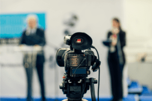 52 pr tips to get media attention featured image 1